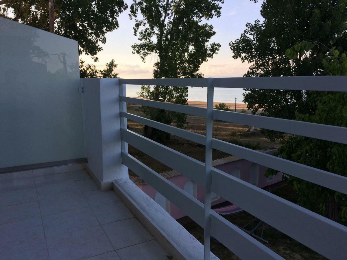 Hebes On The Beach Kavos Exterior photo